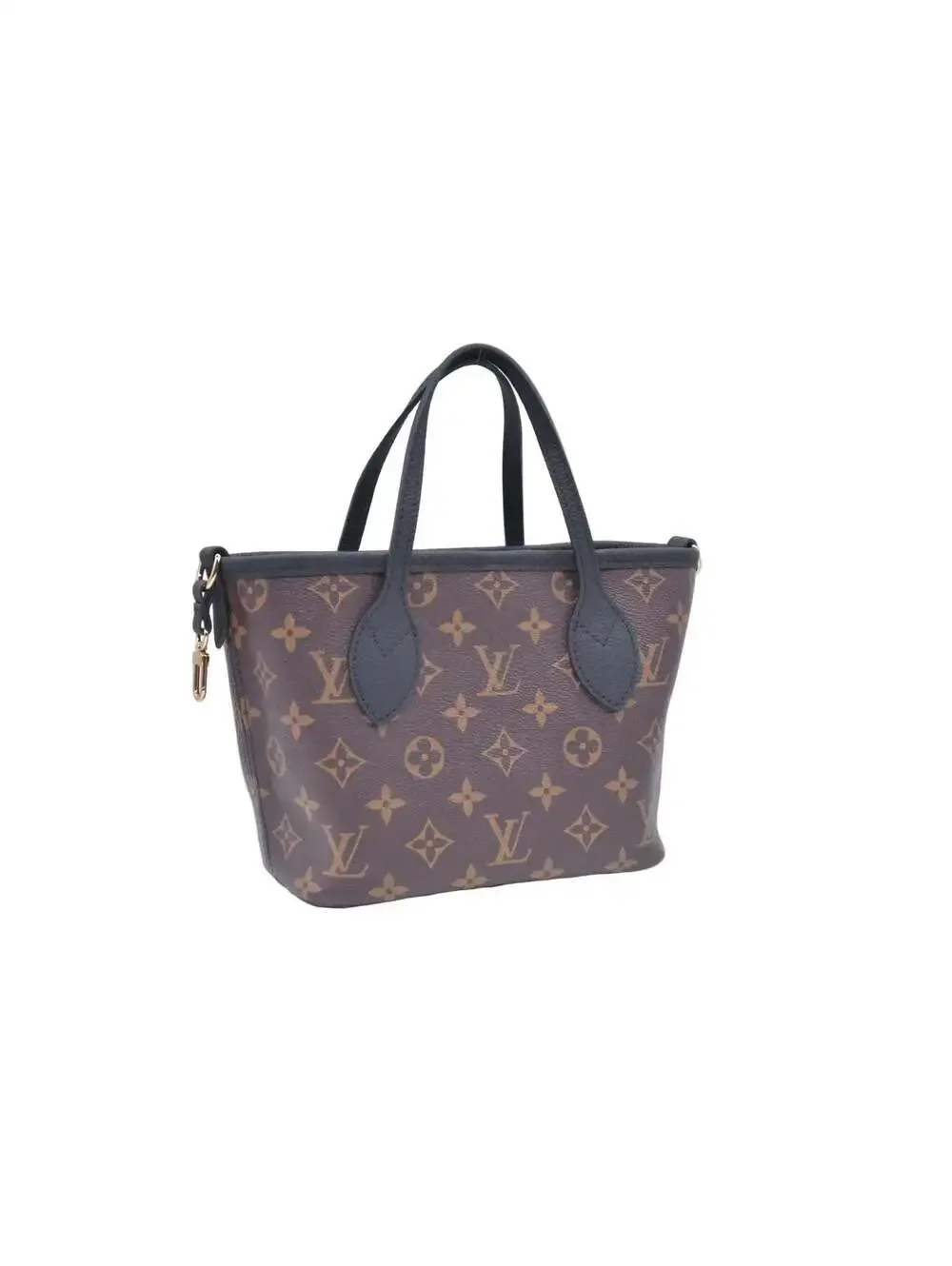 Louis Vuitton exterior excellent